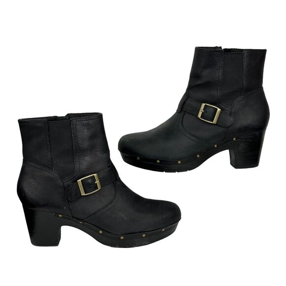 Womens Clarks Black Leather Studded Heeled Clogs Moto Buckle Boots Size 9.5 M - Picture 3 of 9